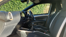 Toyota Aygo X 1.0 VVT-i Edge 5dr Petrol Hatchback